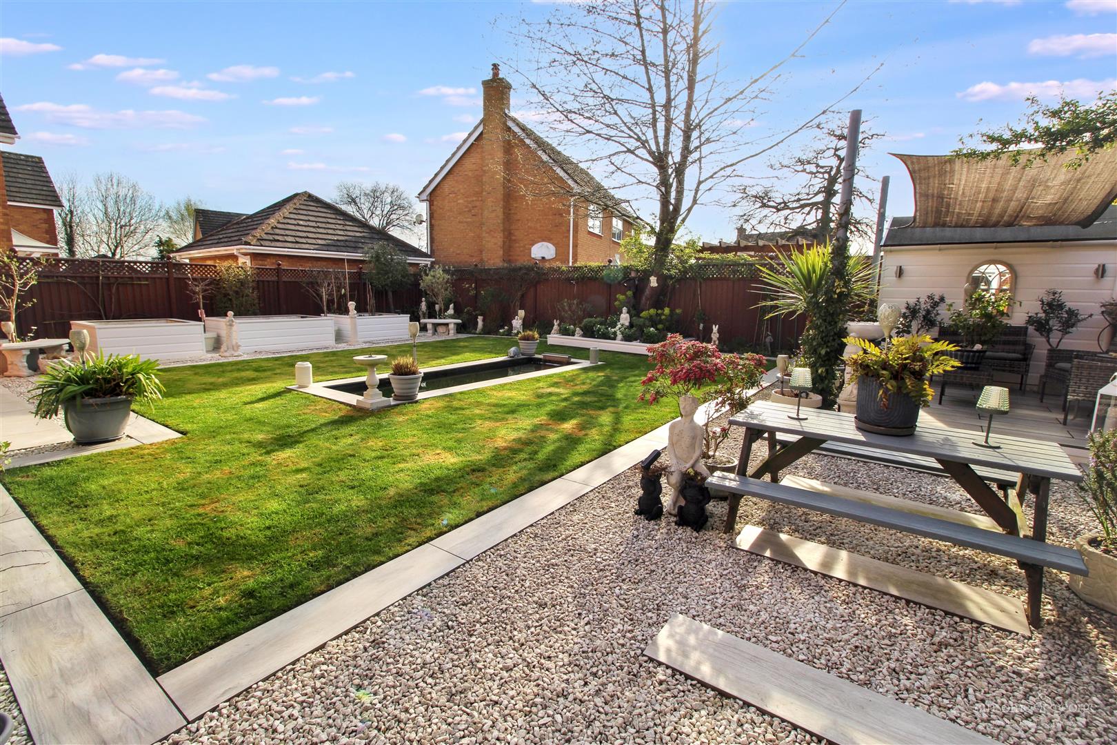 Langley Hill, Tilehurst, Reading